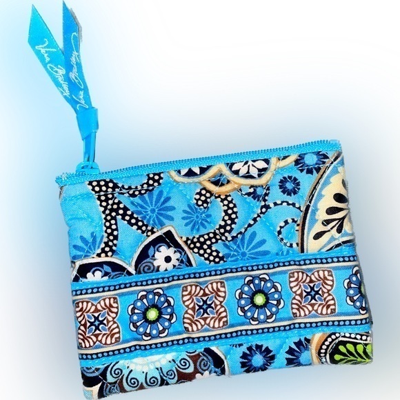 🎉HOST PICK🎉Change Purse - Picture 1 of 3